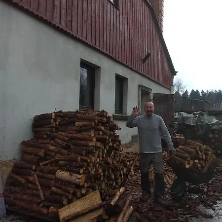 Chalupa U Lesa Na Polosamotě V Podkrkonoší Venkovský dům *