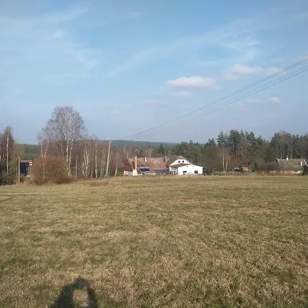 Chalupa U Lesa Na Polosamotě V Podkrkonoší * Mostek