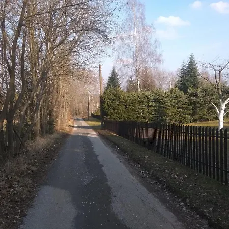 Chalupa U Lesa Na Polosamotě V Podkrkonoší Mostek