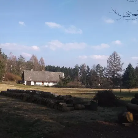 Chalupa U Lesa Na Polosamotě V Podkrkonoší * Mostek