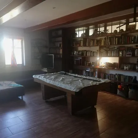 Chalupa U Lesa Na Polosamotě V Podkrkonoší *