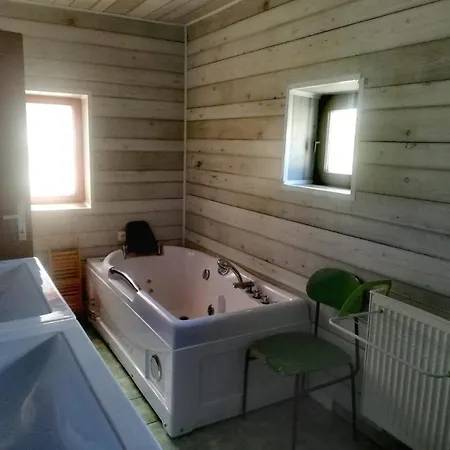 Venkovský dům Chalupa U Lesa Na Polosamotě V Podkrkonoší