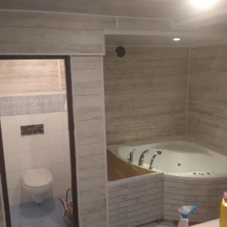 Venkovský dům Chalupa U Lesa Na Polosamotě V Podkrkonoší *